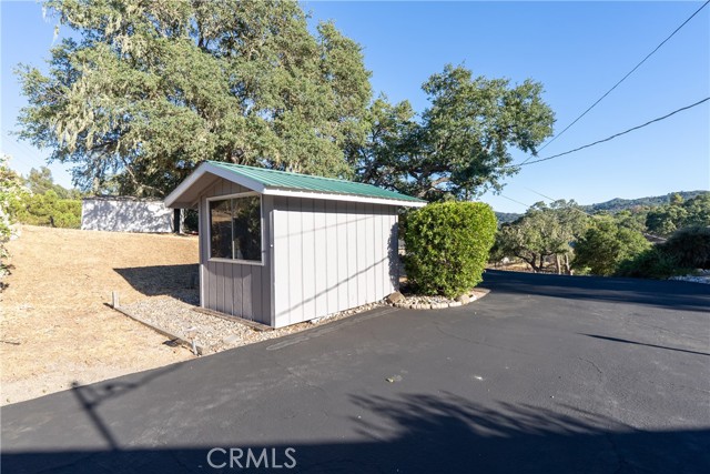 7025 San Gabriel Road, Atascadero CA: https://media.crmls.org/medias/846b209d-dbcd-404d-b7e4-794494293cdd.jpg