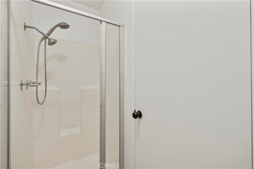 https://media.crmls.org/medias/846b3440-8c14-4af6-8567-6bc675500f41.jpg?preset=X-Large
