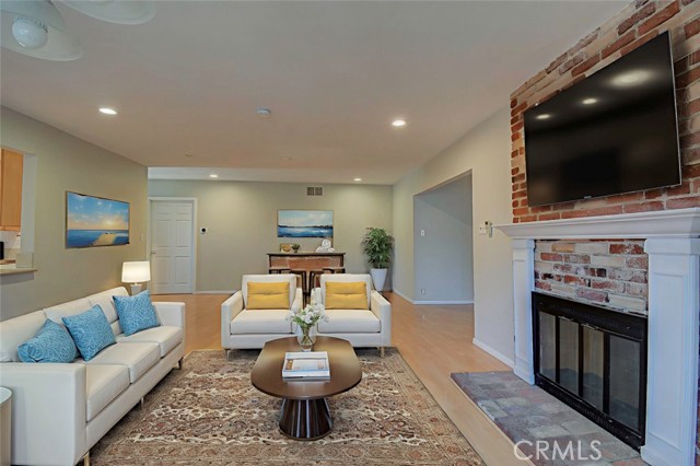 Detail Gallery Image 12 of 23 For 12911 Browning Ave, North Tustin,  CA 92705 - 5 Beds | 4 Baths