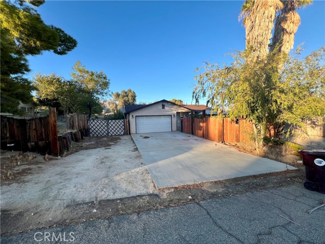 Detail Gallery Image 3 of 33 For 49174 Park Ave, Morongo Valley,  CA 92256 - 3 Beds | 2 Baths