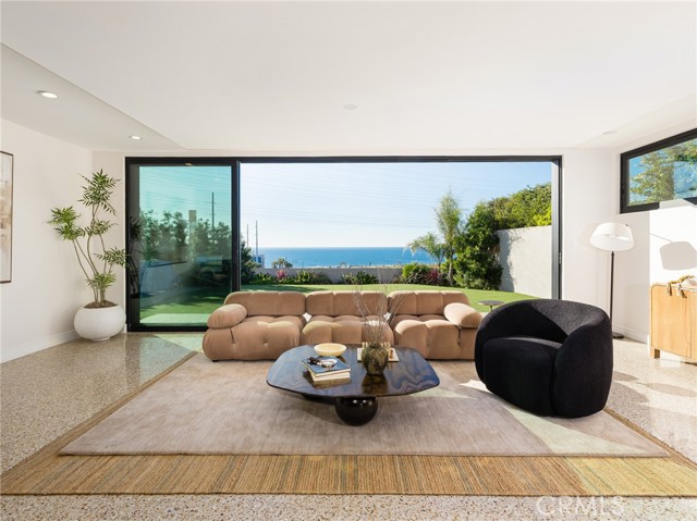 Detail Gallery Image 10 of 62 For 355 Hillcrest St, El Segundo,  CA 90245 - 5 Beds | 3 Baths