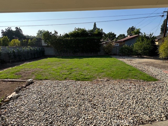 Detail Gallery Image 27 of 31 For 10133 Kester, –,  CA 91345 - 3 Beds | 2 Baths