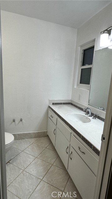 Detail Gallery Image 8 of 12 For 555 S Halcyon, Arroyo Grande,  CA 93420 - 4 Beds | 2 Baths