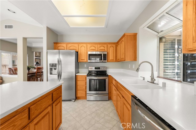 40376 Via Estrada, Murrieta CA: https://media.crmls.org/medias/846e6a81-520c-4064-9a91-1cc9d0ce42b6.jpg