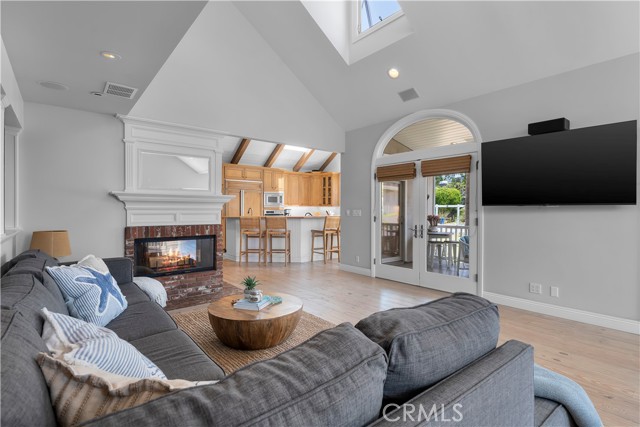 530 24th Street, Hermosa Beach CA: https://media.crmls.org/medias/846e8ad3-1a70-494a-b407-b92a3ff6e6dd.jpg