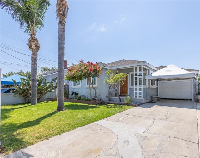 Detail Gallery Image 1 of 27 For 12945 Jefferson Avenue, Hawthorne,  CA 90250 - 3 Beds | 2 Baths