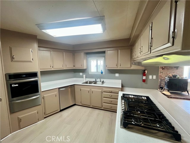 Detail Gallery Image 3 of 10 For 10333 Overland, Cherry Valley,  CA 92223 - 2 Beds | 2 Baths