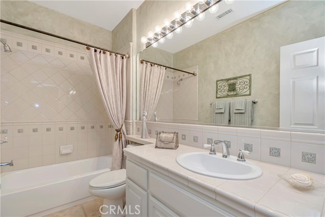 Detail Gallery Image 20 of 28 For 20656 Pesaro Way, Porter Ranch,  CA 91326 - 3 Beds | 2 Baths