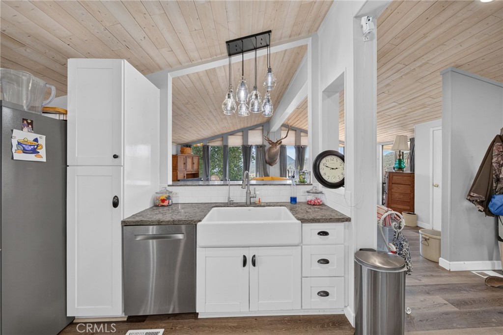 17535 Bear Valley Lane - photo 13