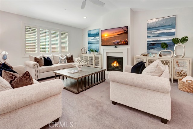 Detail Gallery Image 13 of 39 For 2720 Santa Fiora Dr, Corona,  CA 92882 - 3 Beds | 3/1 Baths