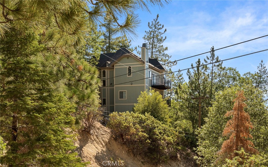 26570 Yolo Way, Lake Arrowhead, CA 92352