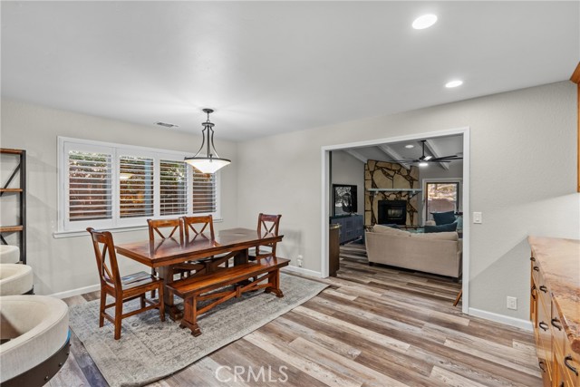 Detail Gallery Image 12 of 37 For 1856 Southfork Pl, Paso Robles,  CA 93446 - 3 Beds | 4 Baths