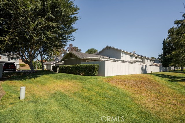 25353 Gemini Ln, Lake Forest CA: https://media.crmls.org/medias/84715dfd-fc6d-4aaf-aa98-d8a849ad9494.jpg