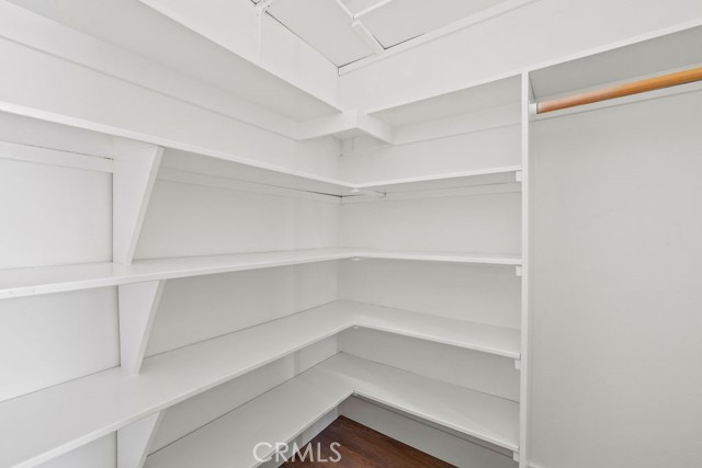 Detail Gallery Image 19 of 43 For 937 Carnation, Costa Mesa,  CA 92626 - 5 Beds | 3 Baths