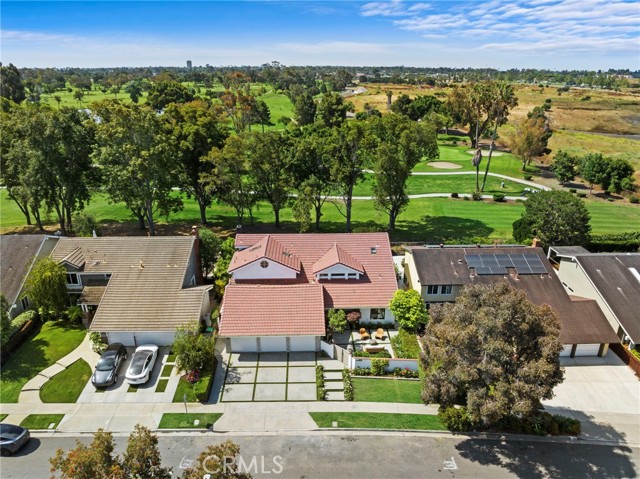 Detail Gallery Image 33 of 37 For 1831 Tanager Dr, Costa Mesa,  CA 92626 - 5 Beds | 4 Baths