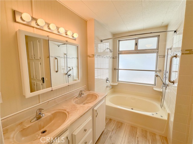 Detail Gallery Image 31 of 39 For 8536 Kern Canyon #218,  Bakersfield,  CA 93306 - 3 Beds | 2 Baths