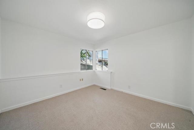 Detail Gallery Image 17 of 34 For 1406 Cedarwood, San Mateo,  CA 94403 - 4 Beds | 2/1 Baths