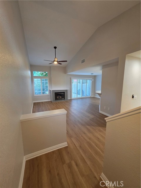 Detail Gallery Image 2 of 34 For 2211 Carob, Tustin,  CA 92782 - 3 Beds | 2/1 Baths