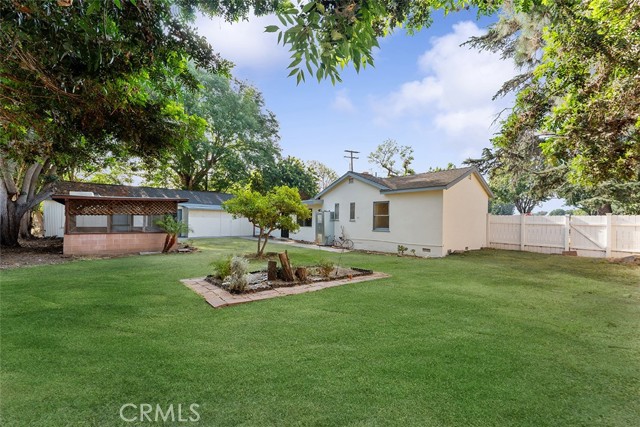 11749 Clarkman Street, Santa Fe Springs CA: https://media.crmls.org/medias/847424e2-e3f8-4c25-965b-6edb29c38506.jpg
