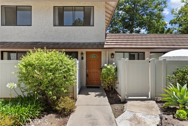 Detail Gallery Image 3 of 43 For 1184 Landsburn Cir, Westlake Village,  CA 91361 - 2 Beds | 1 Baths