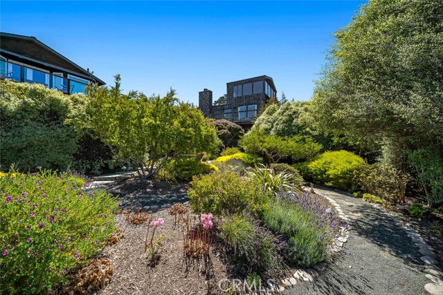 373 Bristol Street, Cambria CA: https://media.crmls.org/medias/847480fc-8557-48d8-a194-5b1b2bf9a1dc.jpg