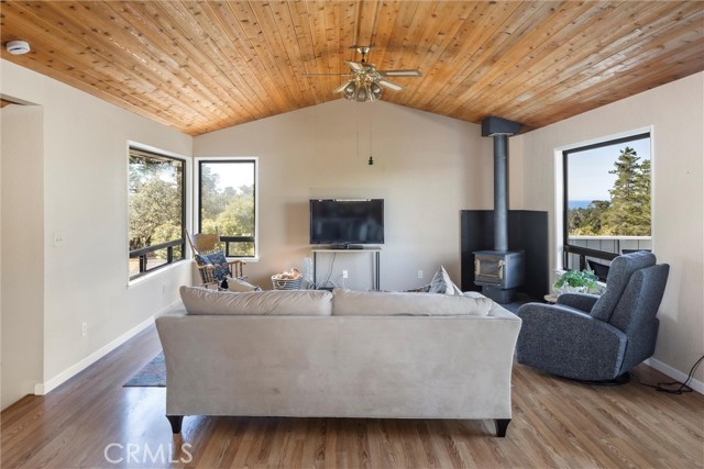 Detail Gallery Image 7 of 43 For 2496 Langton St, Cambria,  CA 93428 - 3 Beds | 2 Baths