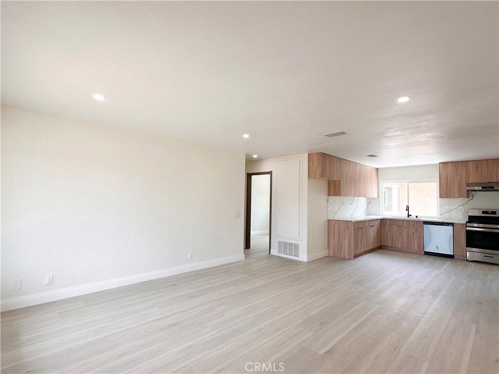 MLS #WS25165113 img 20