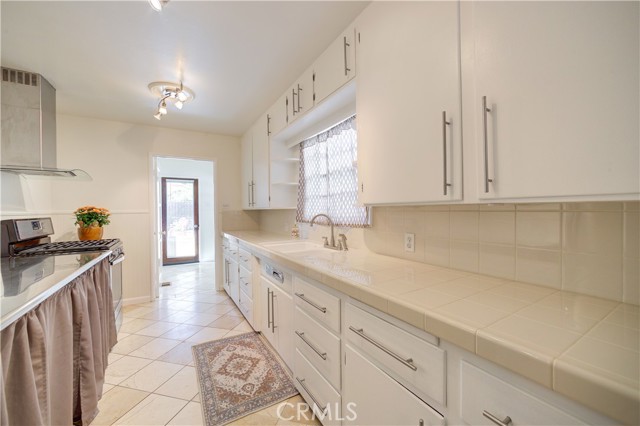 Detail Gallery Image 8 of 31 For 1835 Oak St, Paso Robles,  CA 93446 - 2 Beds | 2 Baths