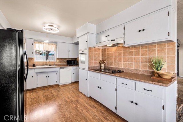 Detail Gallery Image 11 of 60 For 6919 Lennox Ave, Yucca Valley,  CA 92284 - 3 Beds | 2 Baths
