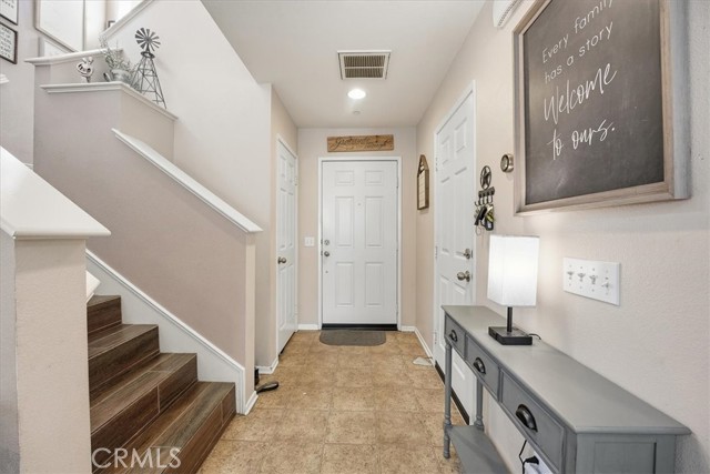 Detail Gallery Image 7 of 43 For 1411 Chinaberry, Beaumont,  CA 92223 - 4 Beds | 3 Baths