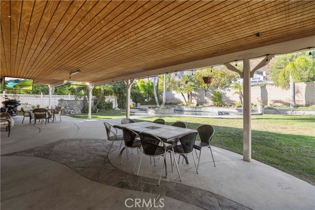 Detail Gallery Image 10 of 41 For 17745 Sidwell St, Granada Hills,  CA 91344 - 4 Beds | 4 Baths