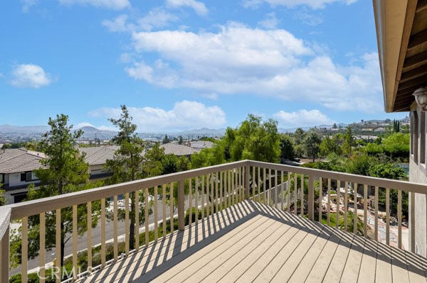 5 Ponte Brava, Lake Elsinore CA: https://media.crmls.org/medias/847903e0-2321-4ce4-8bd1-eeacdd44fa6e.jpg