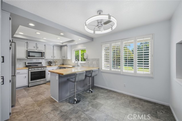 Detail Gallery Image 8 of 43 For 1970 Glassboro, Claremont,  CA 91711 - 4 Beds | 3 Baths