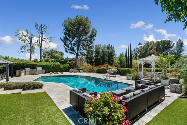 Detail Gallery Image 33 of 53 For 4420 Conchita, Tarzana,  CA 91356 - 4 Beds | 3 Baths