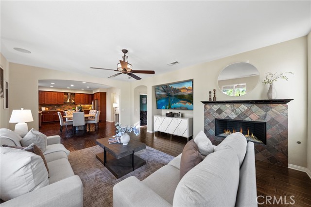 Detail Gallery Image 20 of 69 For 28889 Edenton Way, Temecula,  CA 92591 - 4 Beds | 2/1 Baths