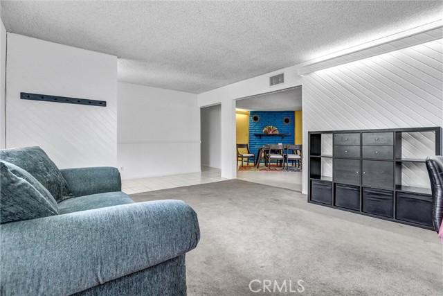 7007 Pomelo Drive, West Hills CA: https://media.crmls.org/medias/8479fd53-9eb1-470d-a8c5-851bec4f2e2b.jpg