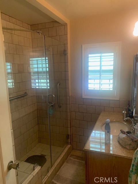 2306 Alsace Avenue, Los Angeles CA: https://media.crmls.org/medias/847a21e7-39f0-465f-9717-49c5794b7f41.jpg