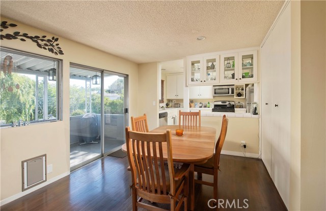 Detail Gallery Image 6 of 25 For 4252 Fair Ave #2,  North Hollywood,  CA 91602 - 2 Beds | 2 Baths