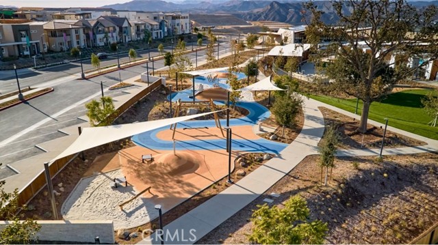 Detail Gallery Image 4 of 6 For 27374 Fox Den Pl, Valencia,  CA 91381 - 3 Beds | 2/1 Baths