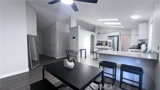 Detail Gallery Image 14 of 37 For 20843 Waalew Rd #C148,  Apple Valley,  CA 92307 - 4 Beds | 2 Baths