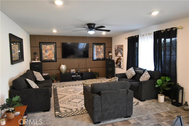 Detail Gallery Image 3 of 21 For 5280 Coyote St, Hemet,  CA 92545 - 4 Beds | 3 Baths