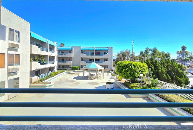 11410 Dolan Avenue, Downey CA: https://media.crmls.org/medias/847e74e3-8936-406a-835d-08ff0d7bbc35.jpg