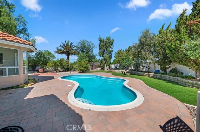 22711 Pebblestone Drive, Nuevo CA: https://media.crmls.org/medias/847ed5cd-3043-49cf-bb6e-1bd14cefae55.jpg