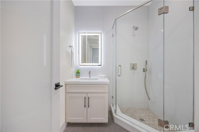 2405 Mathews Avenue, Redondo Beach CA: https://media.crmls.org/medias/8480047f-a3f3-4350-a691-acb5aaeaf452.jpg