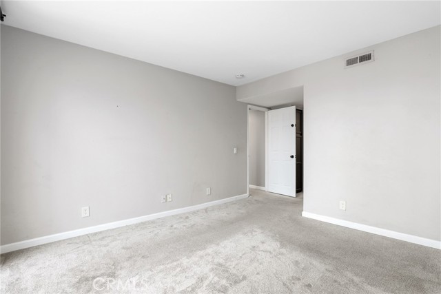 Detail Gallery Image 13 of 33 For 3408 Hathaway Ave #301,  Long Beach,  CA 90815 - 2 Beds | 2 Baths