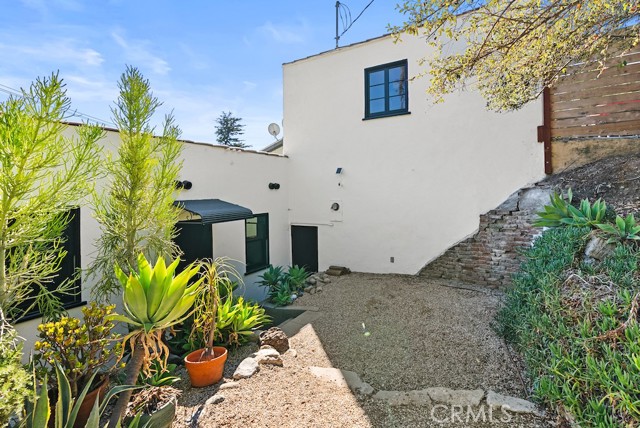 Detail Gallery Image 31 of 37 For 2130 Apex, Los Angeles,  CA 90039 - 3 Beds | 1 Baths