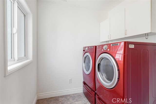 Detail Gallery Image 21 of 53 For 11916 Oxford Ave, Hawthorne,  CA 90250 - 3 Beds | 2 Baths