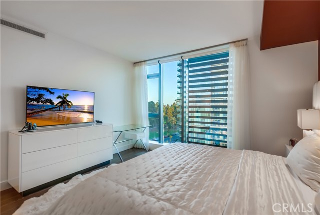 2855 5th Avenue, San Diego CA: https://media.crmls.org/medias/8483a5cb-818a-4a0d-9165-6c759fe51b13.jpg