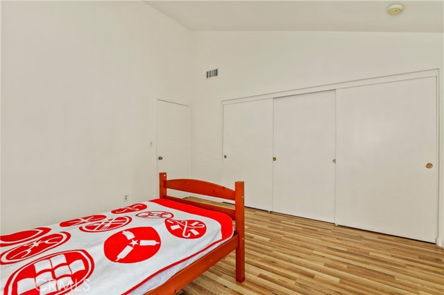 Detail Gallery Image 27 of 38 For 33 Northwoods Ln, La Crescenta,  CA 91214 - 3 Beds | 2/1 Baths