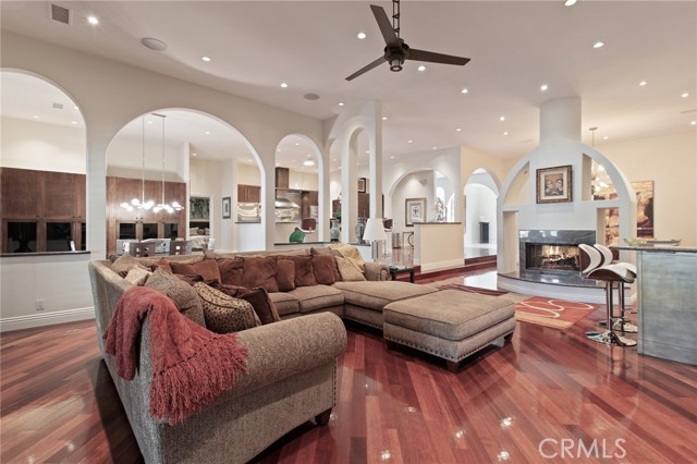 Image 12 of 69 For 22851 Calvert Street